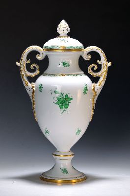 Image 26963051 - Große Doppelhenkelvase, Herend, Ungarn, 20.Jh., Indian Basket in grün, ...