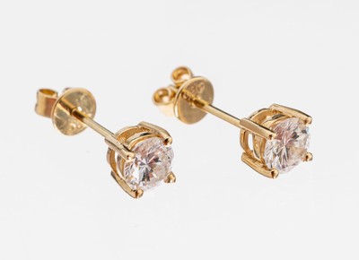 Image 26963694 - Paar 14 kt Gold Brillant-Ohrstecker, GG 585/000, 2 Brillanten zus. ca. 0.86 ct ...