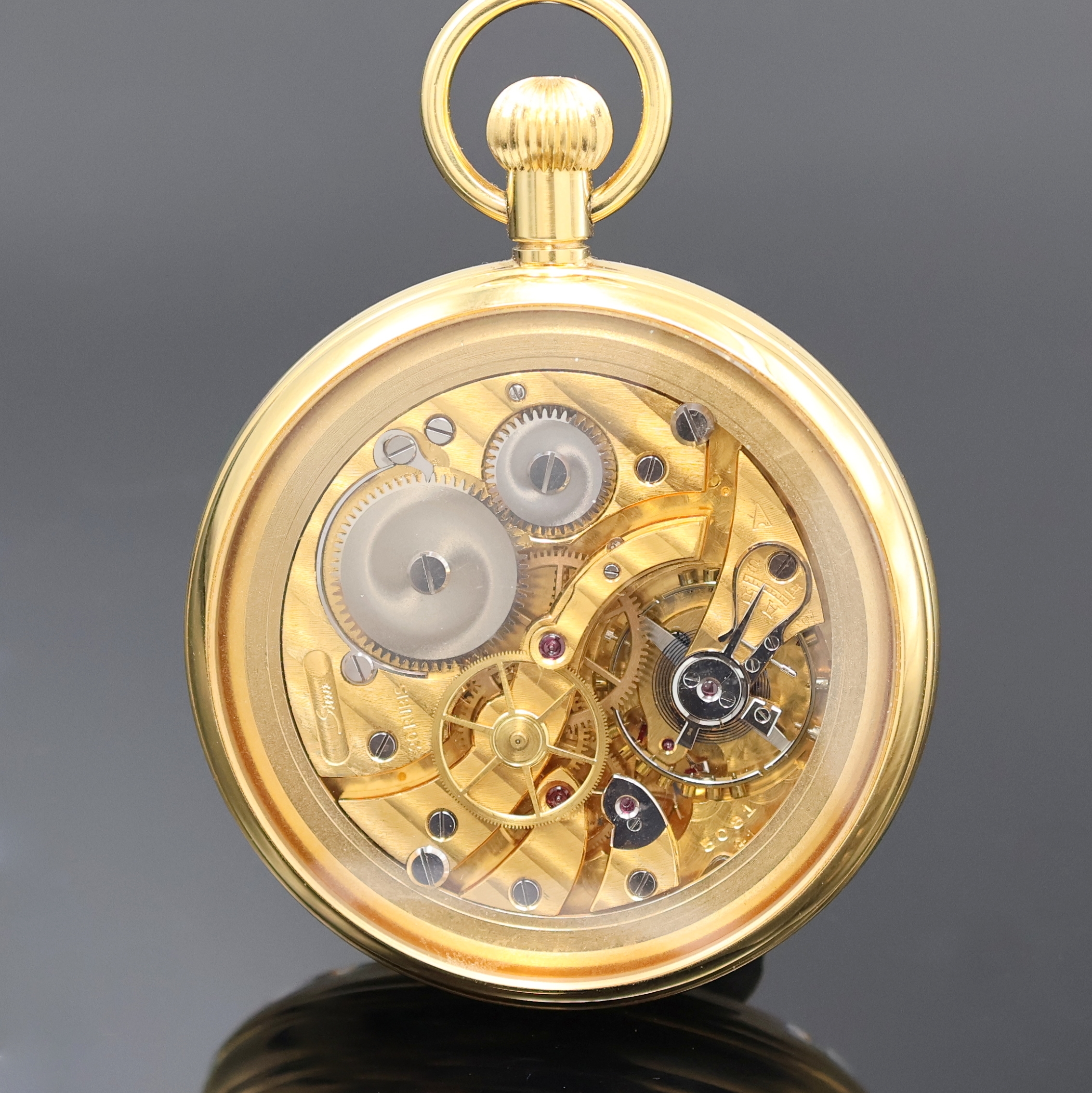 Detail c: SINN seltene B-Uhr Double Face, verg. Metallgeh. beids. vergl., gold. Zifferbl. m. röm. Std., gebl. Zeiger, Anz. v. Std., Min. und Zentralsek., Werk ...