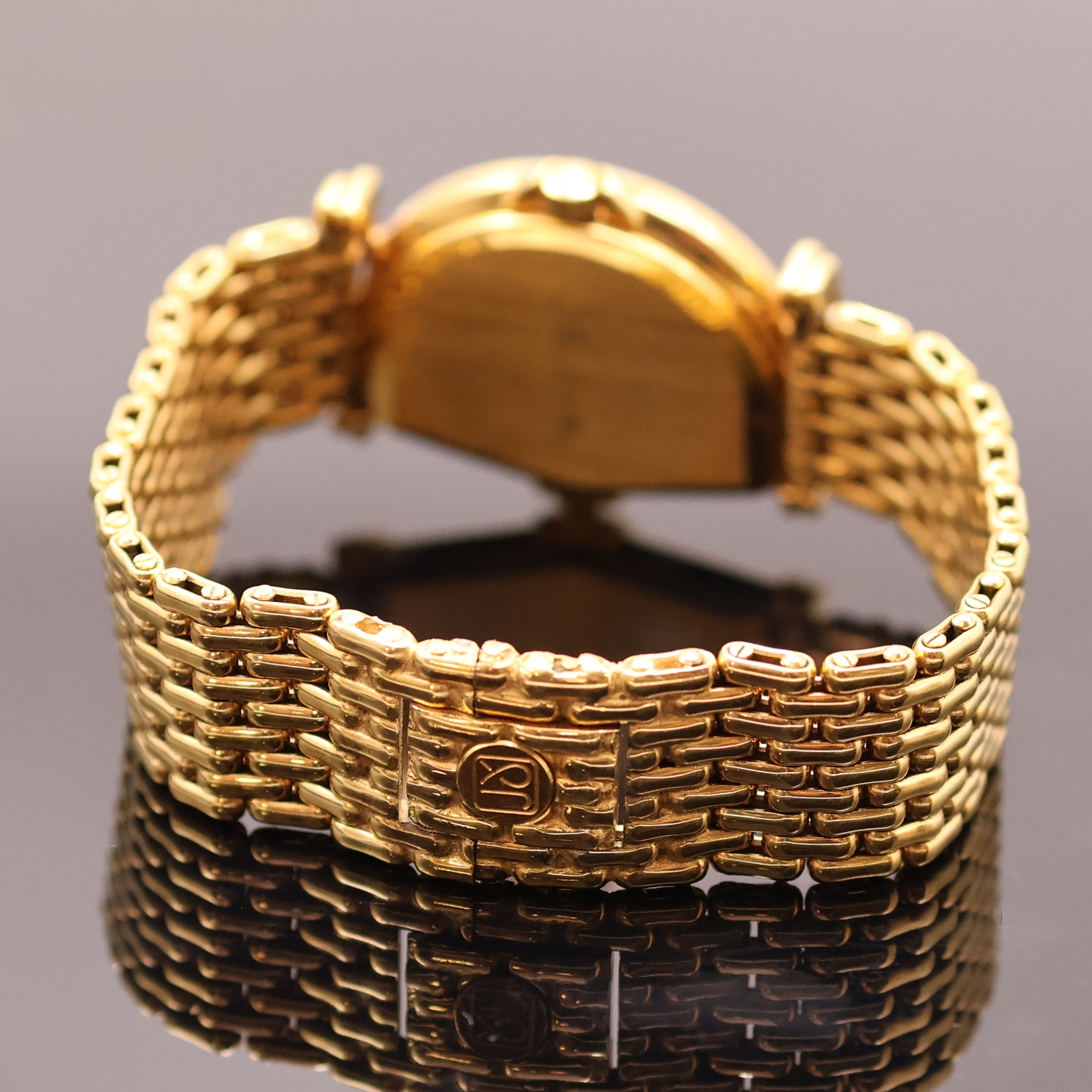 Detail b: Jean d´Eve Armbanduhr Serie Sectora, Schweiz um 1990, verg. Geh. inkl. Gliederband, quarz, Boden aufgedr., weißes Zifferbl. m. Sektorförmiger Anz. ...