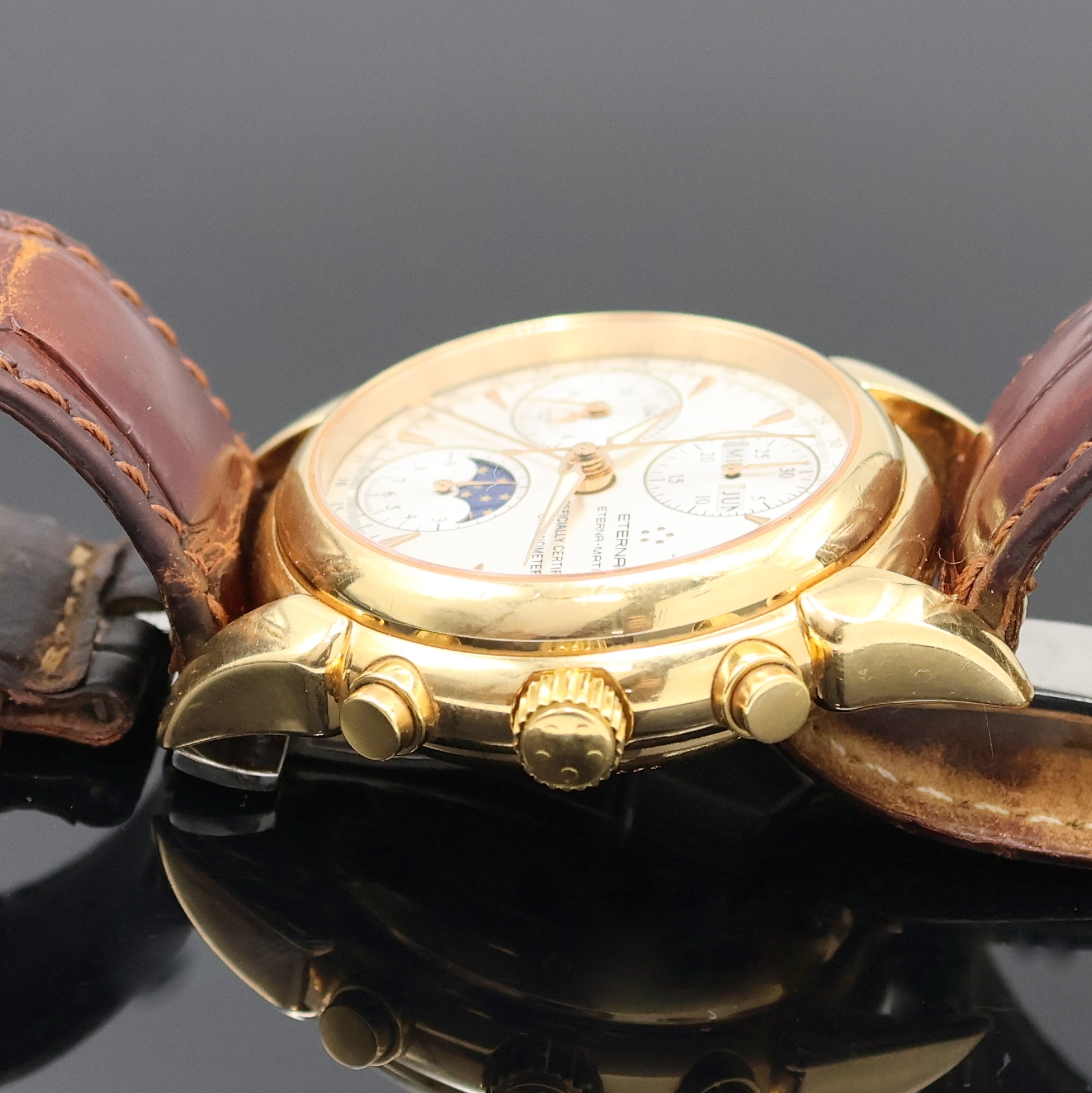 Detail c: ETERNA seltener Armbandchronograph in Chronometerqualität mit Vollkalenderanzeige in Roségold 750/000 Referenz 8515.69, Automatik, Schweiz um 2010, ...