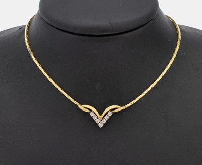 Image 14 kt Gold Diamant-Collier, GG/WG 585/000, geschwungene Mittelteil mit 7 in WG ...