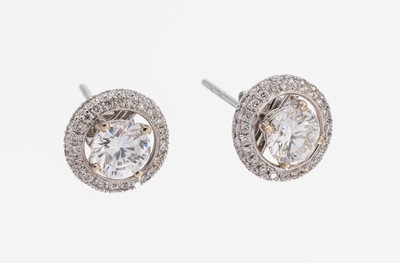 Image 26964026 - Paar 18 kt Gold Brillant-Ohrstecker, WG 750/000, 2 Brillanten zus. ca. 1.00 ct, 1 x ...