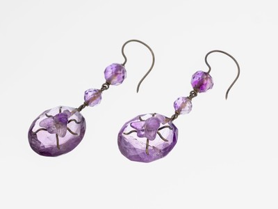 Image 26964078 - Paar Amethyst-Ohrhänger, Idar-Oberstein um 1880-1900, Silber gepr., länglich ...