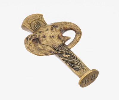 Image Art Deco Petschaft, um 1920, Bronze, Darstellung eines Elefantenkopfes, mit floralen ...