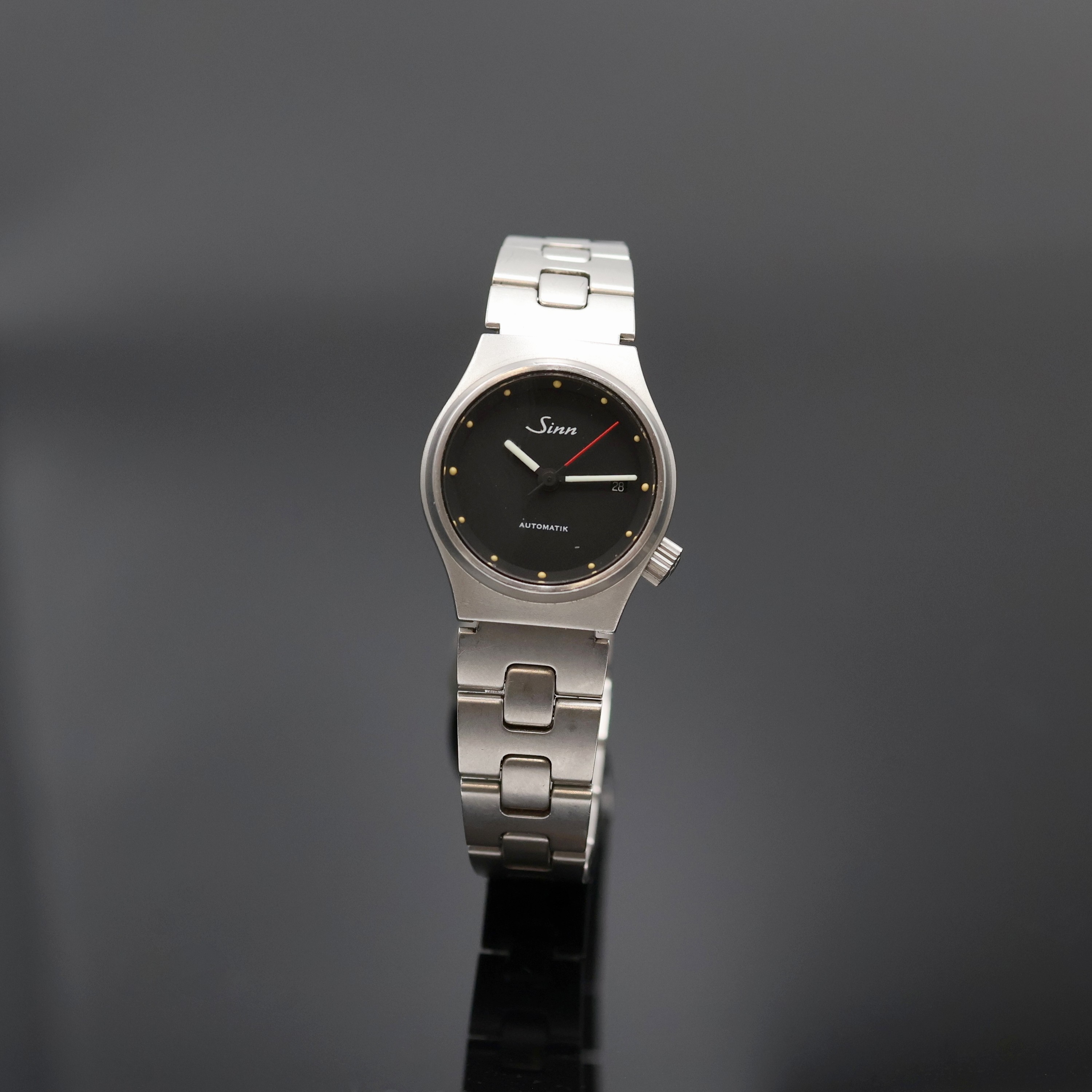 SINN Damenarmbanduhr Referenz 344, Automatik, Schweiz / Deutschland um 2000, Edelstahlgeh. inkl. Gliederband m. dopp. Faltschl., Boden und Krone ...