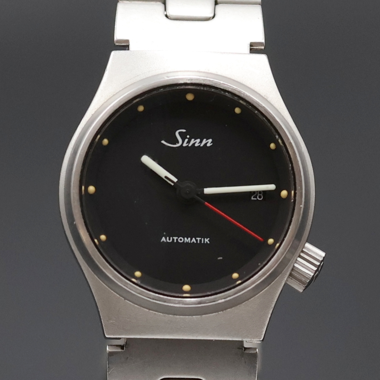 Detail a: SINN Damenarmbanduhr Referenz 344, Automatik, Schweiz / Deutschland um 2000, Edelstahlgeh. inkl. Gliederband m. dopp. Faltschl., Boden und Krone ...