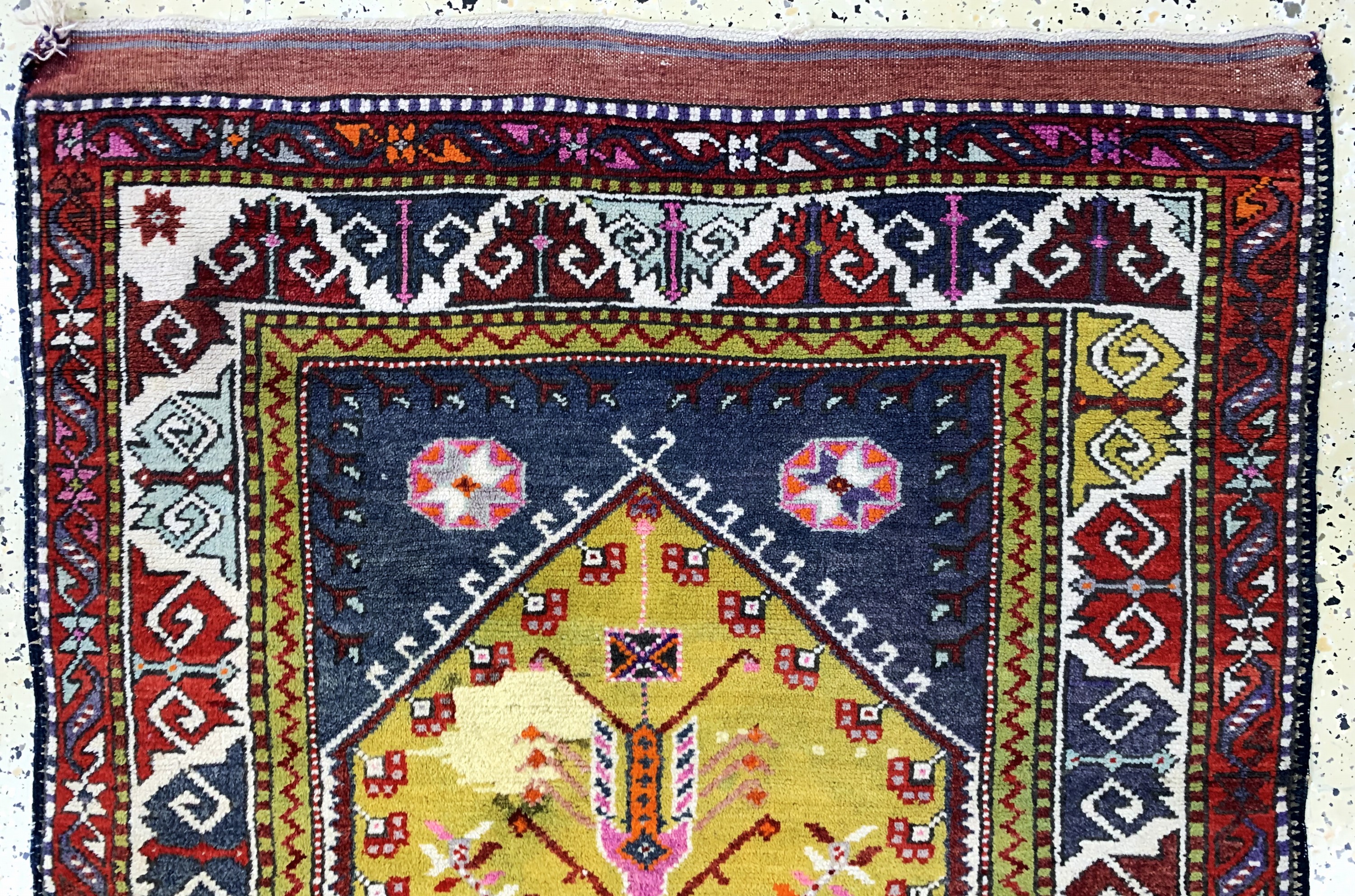 Detail a: Melas alt, Türkei, Anfang 20.Jhd, Wolle aufWolle, ca. 155 x 105 cm, EHZ: 2(restauriert)