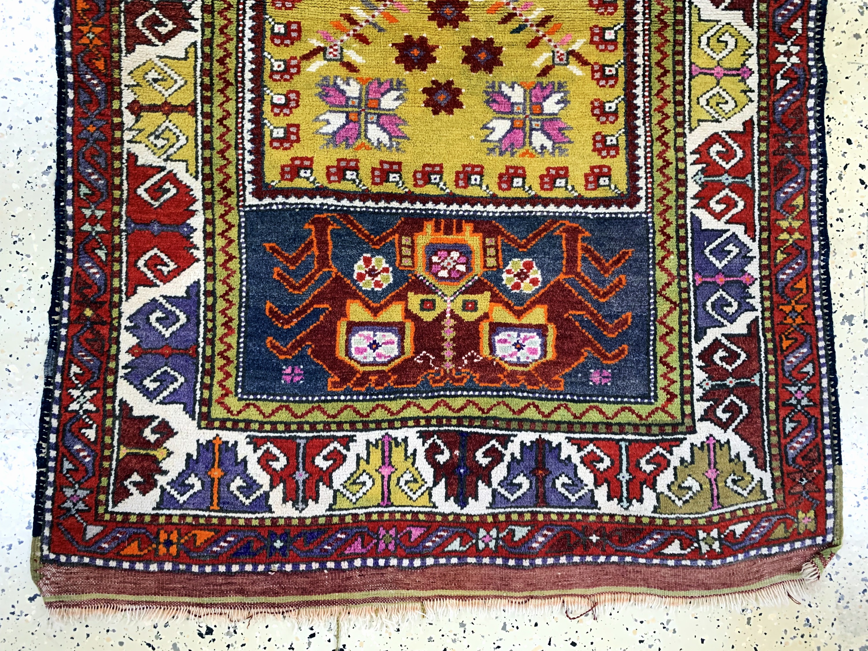 Detail c: Melas alt, Türkei, Anfang 20.Jhd, Wolle aufWolle, ca. 155 x 105 cm, EHZ: 2(restauriert)