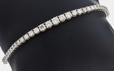 Image 18 kt Gold Brillant-Armband, WG 750/000, Brillanten im Verlauf zus. ca. 3.60 ct feines ...
