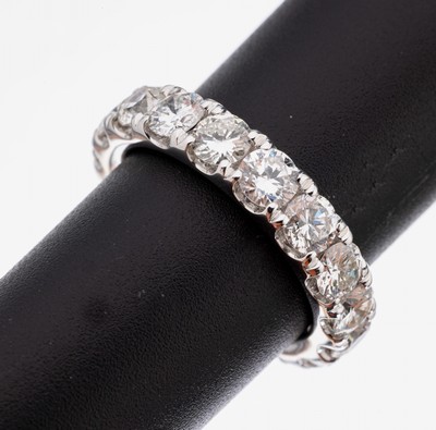 Image 14 kt Gold Brillant-Memoryring, WG 585/000,17 Brillanten zus. ca. 4.70 ct feines ...