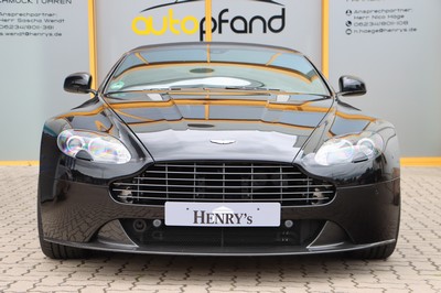 26964200e - Aston Martin V8 Vantage S Roadster, Fahrgestellnummer: SCFEKBEL1FGD19555, EZ 04/2015, 2. ...