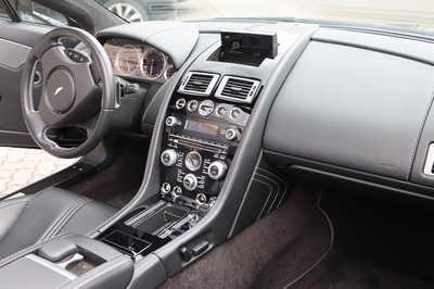 26964200h - Aston Martin V8 Vantage S Roadster, Fahrgestellnummer: SCFEKBEL1FGD19555, EZ 04/2015, 2. ...