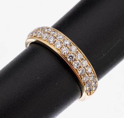 Image 26964209 - 14 kt Gold Brillant-Ring, GG 585/000, oberhalb 2-rhg. bes. mit Brillanten zus. ca. 0.99 ...