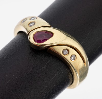 Image 26964215 - 14 kt Gold Rubin-Brillant-Ring, GG 585/000,stil. Schlange, facett. Rubin-Tropfen ca. ...