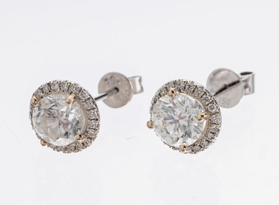 Image 26964260 - Paar 18 kt Gold Brillant-Ohrstecker, WG 750/000, 2 Brillanten zus. ca. 2.02 ct ...