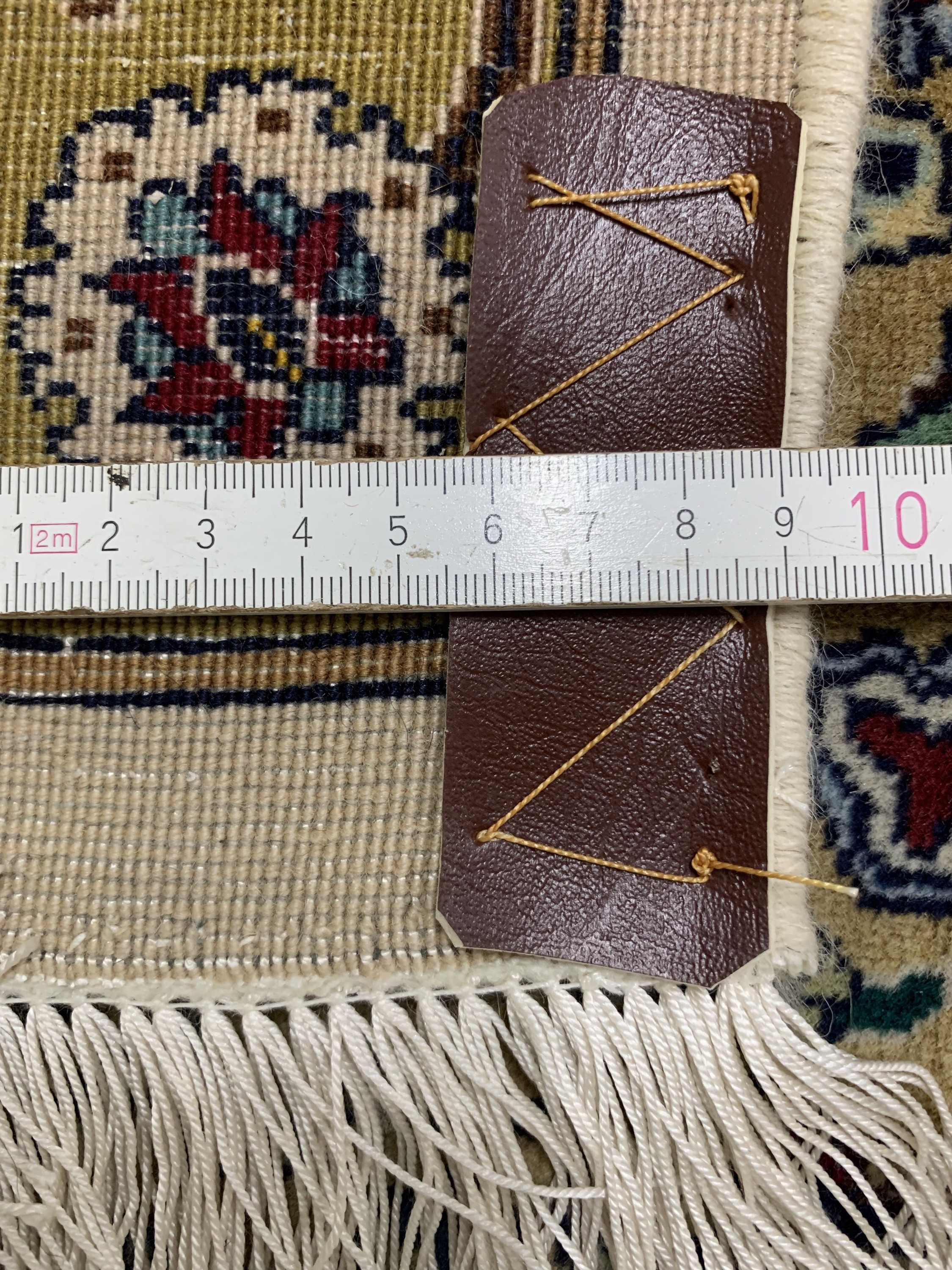 Detail i: Täbriz fein(50 Raj), Persien, signiert(Torabi), Mitte 20.Jhd, Korkwolle auf Baumwolle, ca. 382 x 298 cm, ca. 500.000 Kn/qm, Reinigungsbedürftig, ...