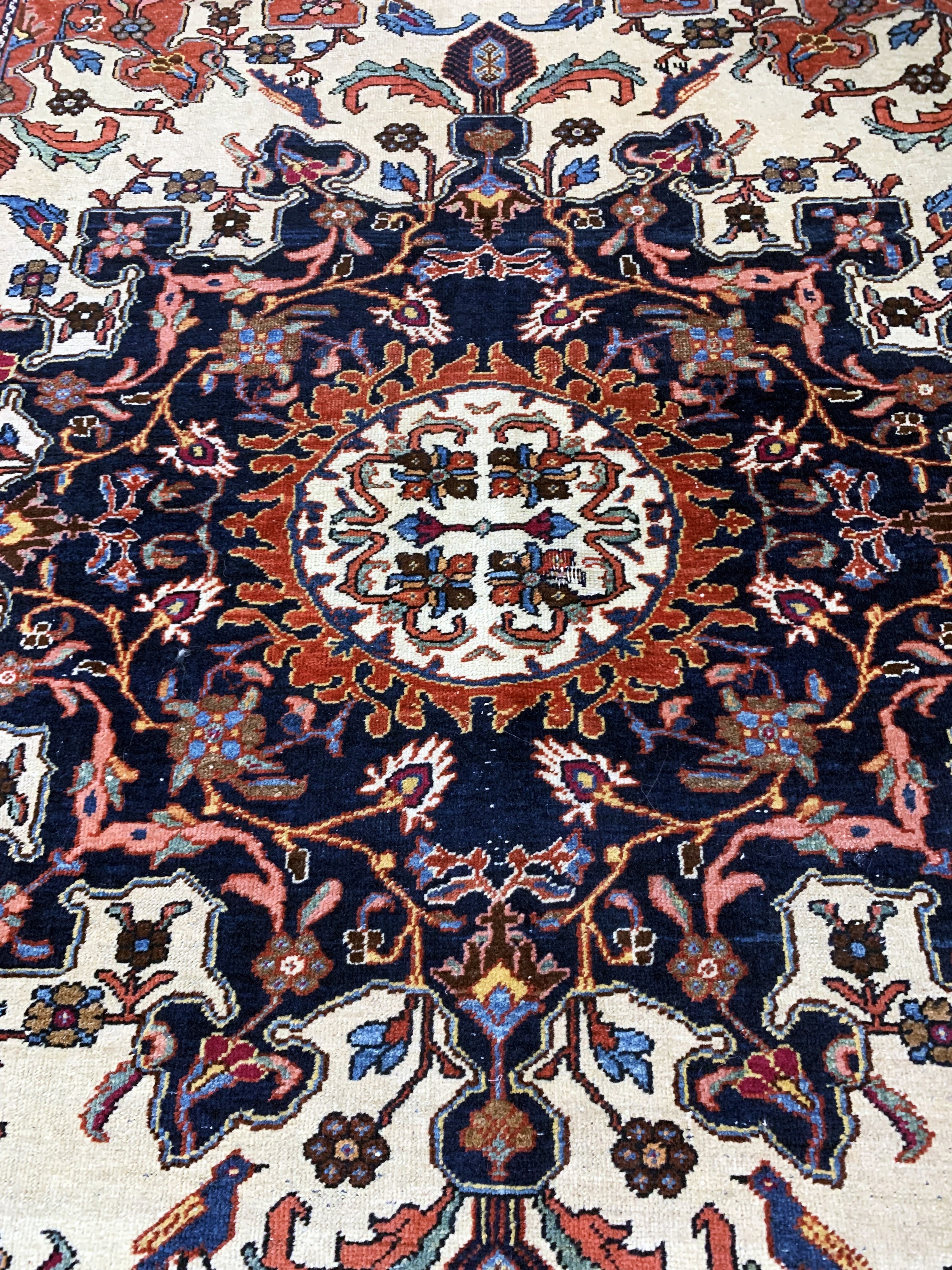 Detail c: Tafresch alt, Persien, Anfang 20.Jhd, Wolleauf Baumwolle, ca. 198 x 128 cm, EHZ: 3