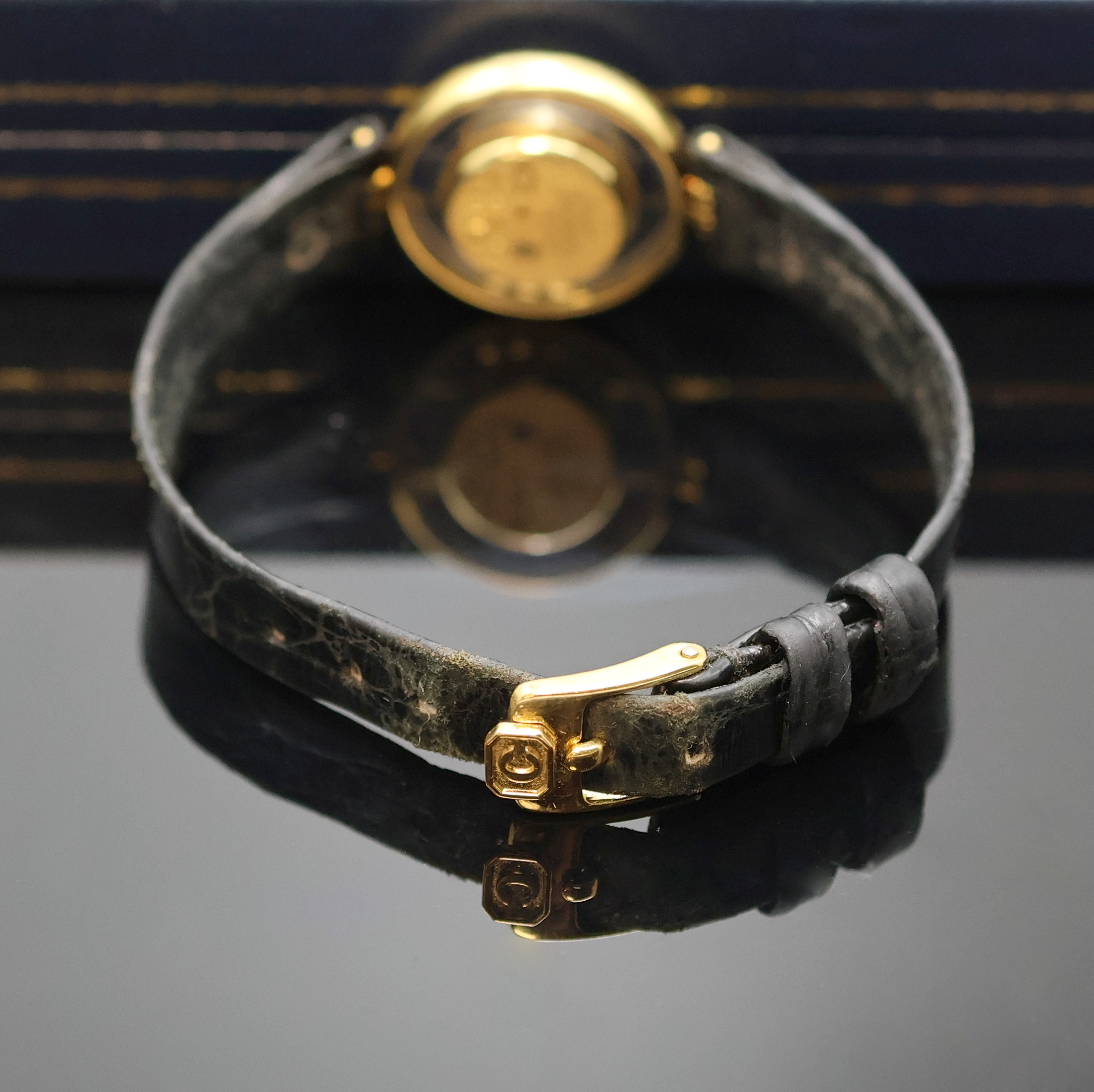 Detail c: CHOPARD Damenarmbanduhr Serie Happy Diamonds in GG 750/000 Referenz 4112, Schweiz um 1990, quarz, beids. vergl. Geh. inkl. orig. Lederband m. verg. ...