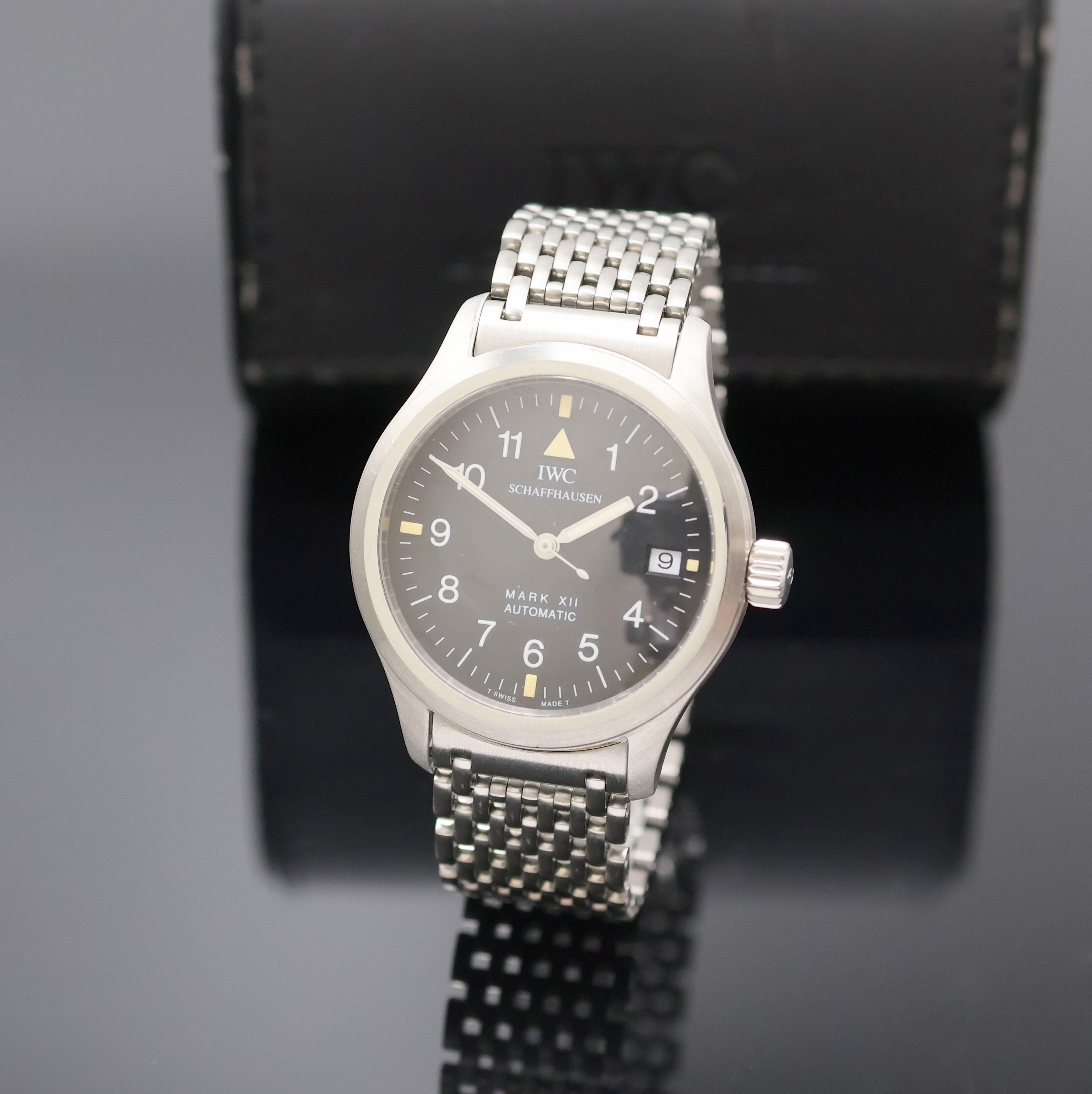 IWC "Die Fliegeruhr" Mark XII Referenz 3240,Automatik, Schweiz um 1995, Edelstahlgeh. inkl. Gliederband m. dopp. Faltschl., Boden und Krone ...
