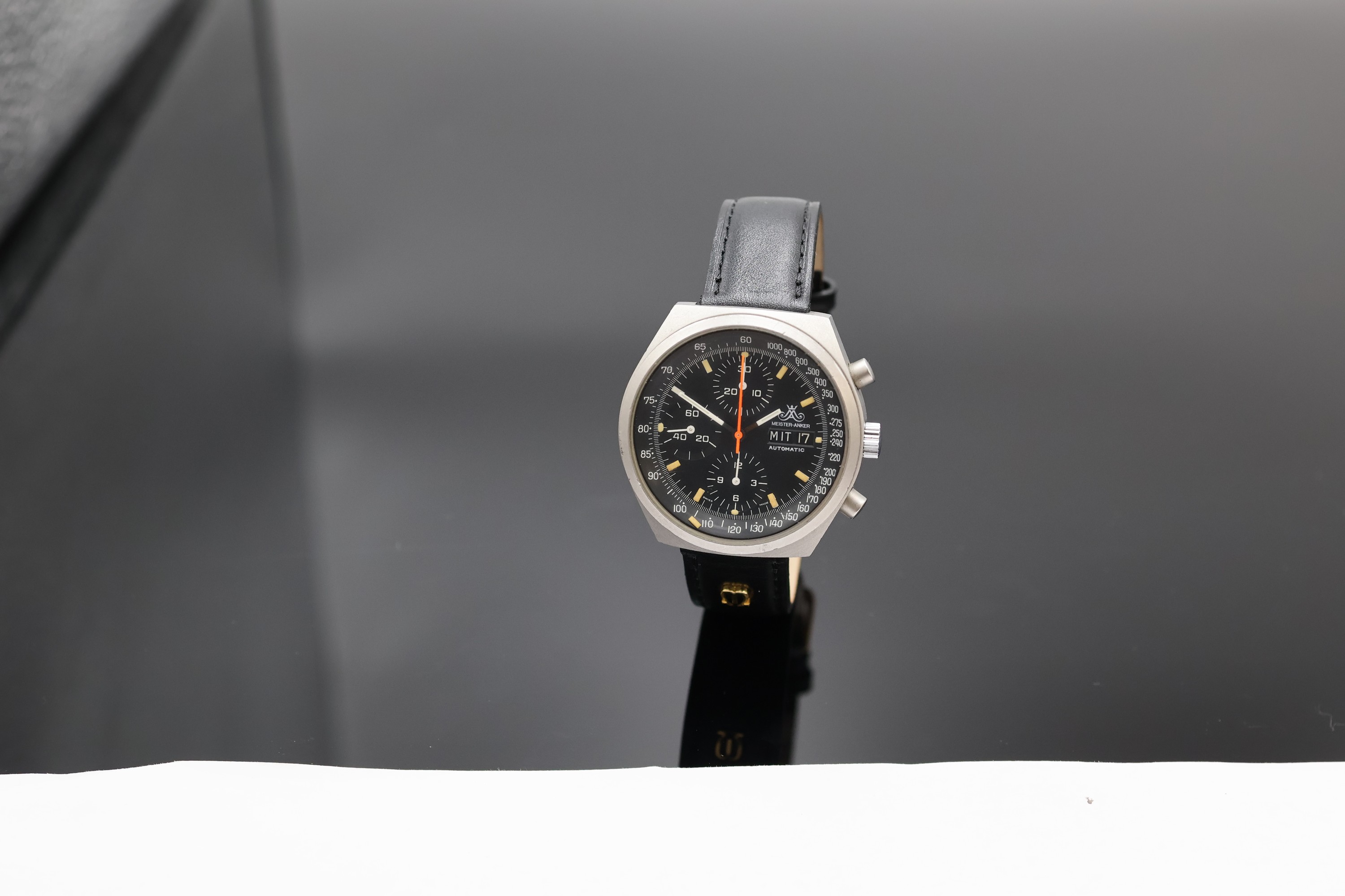 Detail a: MEISTER-ANKER Armbandchronograph, Deutschland/Schweiz um 1990, Automatik, massives Edelstahlgeh., Boden verschr., schwarzes Zifferbl. m. ...