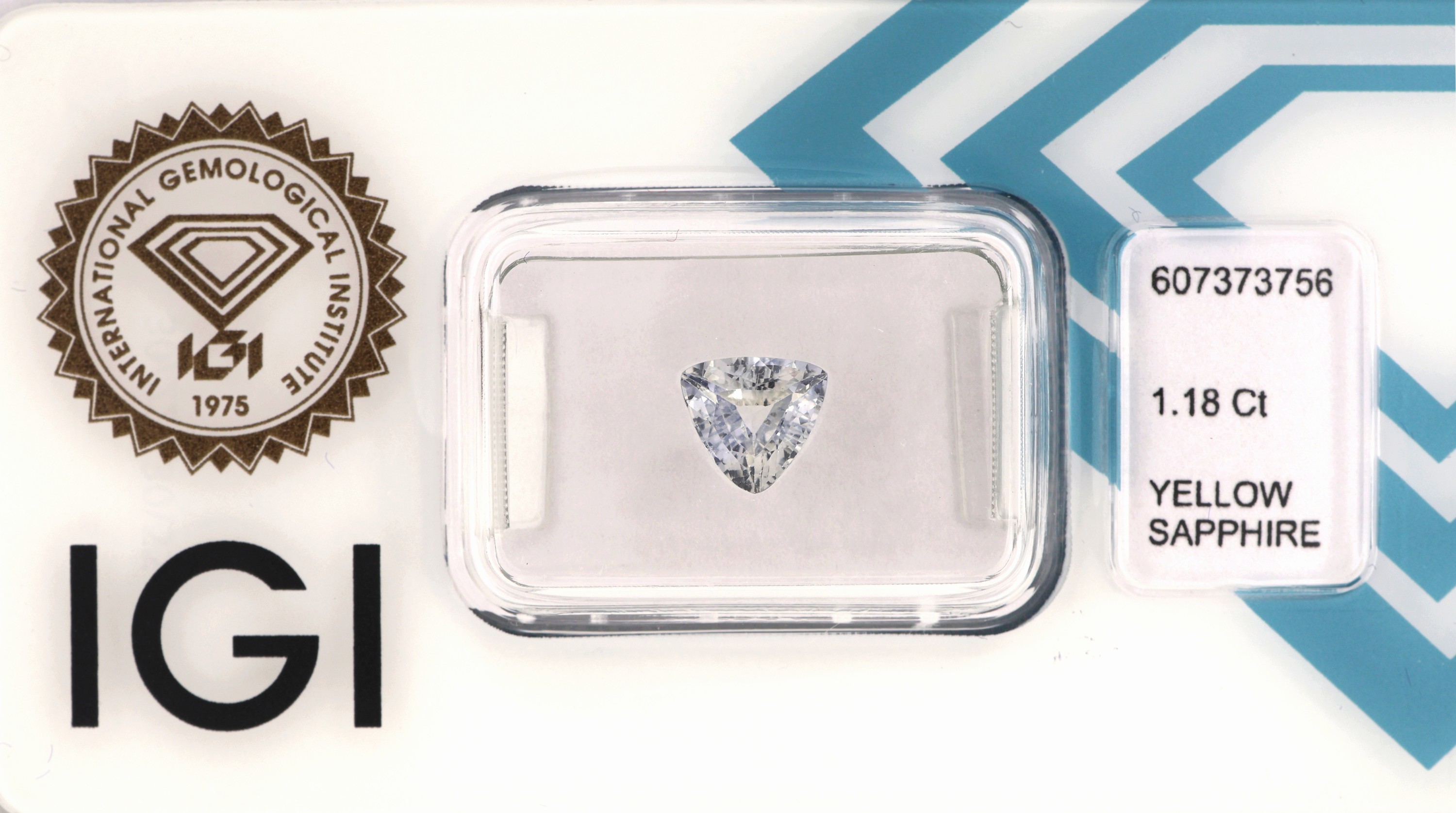 Loser Saphir 1.18 ct, Triangel, very light violetish yellow, transparent, nat. Einschlüsse, keine Anzeichen für Erhitzung