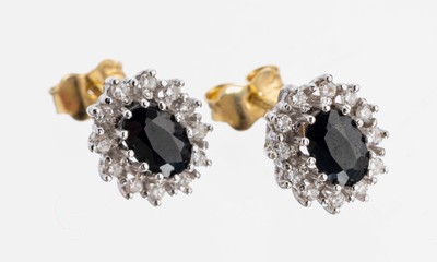 Image 26964743 - Paar 14 kt Gold Saphir-Brillant-Ohrstecker, GG/WG 585/000, 2 ovalfacett. Saphire zus. ...