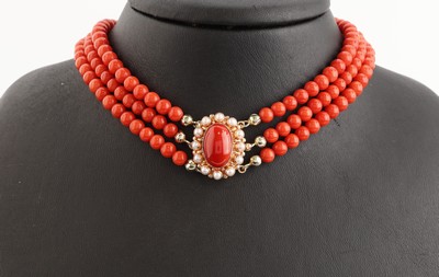 Image 26964765 - Korallen-Collier mit 14 kt Gold Schmuckschließe, GG 585/000 gepr., 3-rhg. ...
