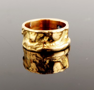 26964790c - 18 kt Gold Saphir-Ring, GG 750/000 gepr., facett. Saphir-Rechteck ca. 0.40 ct, ...