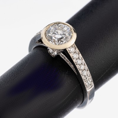 Image 26964813 - 18 kt Gold Brillant-Ring, WG 750/000, Brillant ca. 1.09 ct feines Weiß(F)/vs1, ...