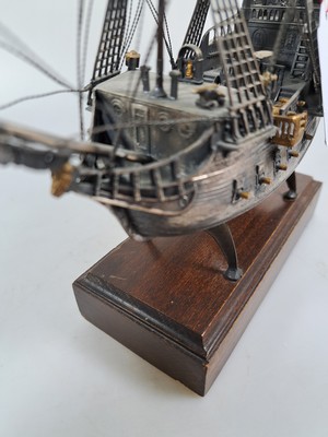 26964814k - Modellschiff, Italien, 20. Jh., 800er Silber, Modell des Dreimasters Peter Pan, ca. 580g ...
