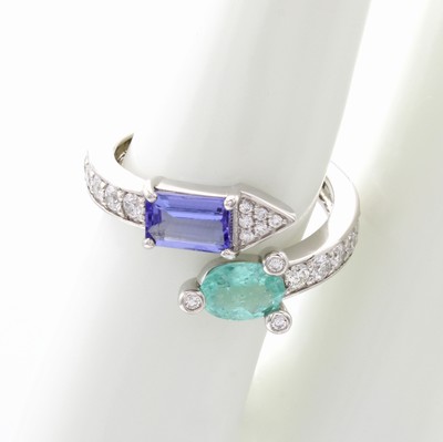 26964856a - Ring mit Farbsteinen und Brillanten, 900er Platin, Ringschiene versetzt und mit ...