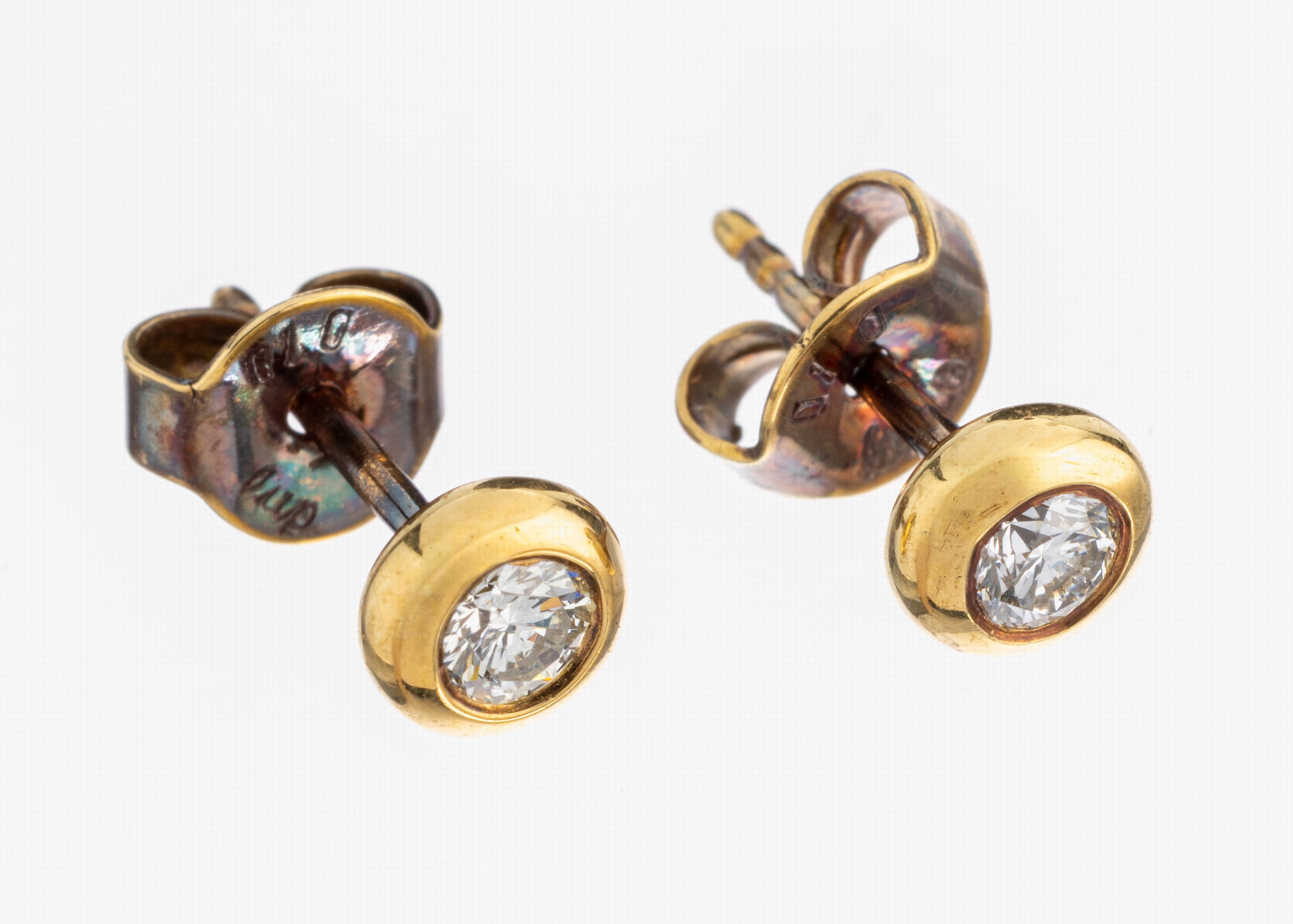 Paar 14 kt Gold Brillant-Ohrstecker, GG 585/000, 2 Brillanten zus. ca. 0.20 ct Weiß/vs-si