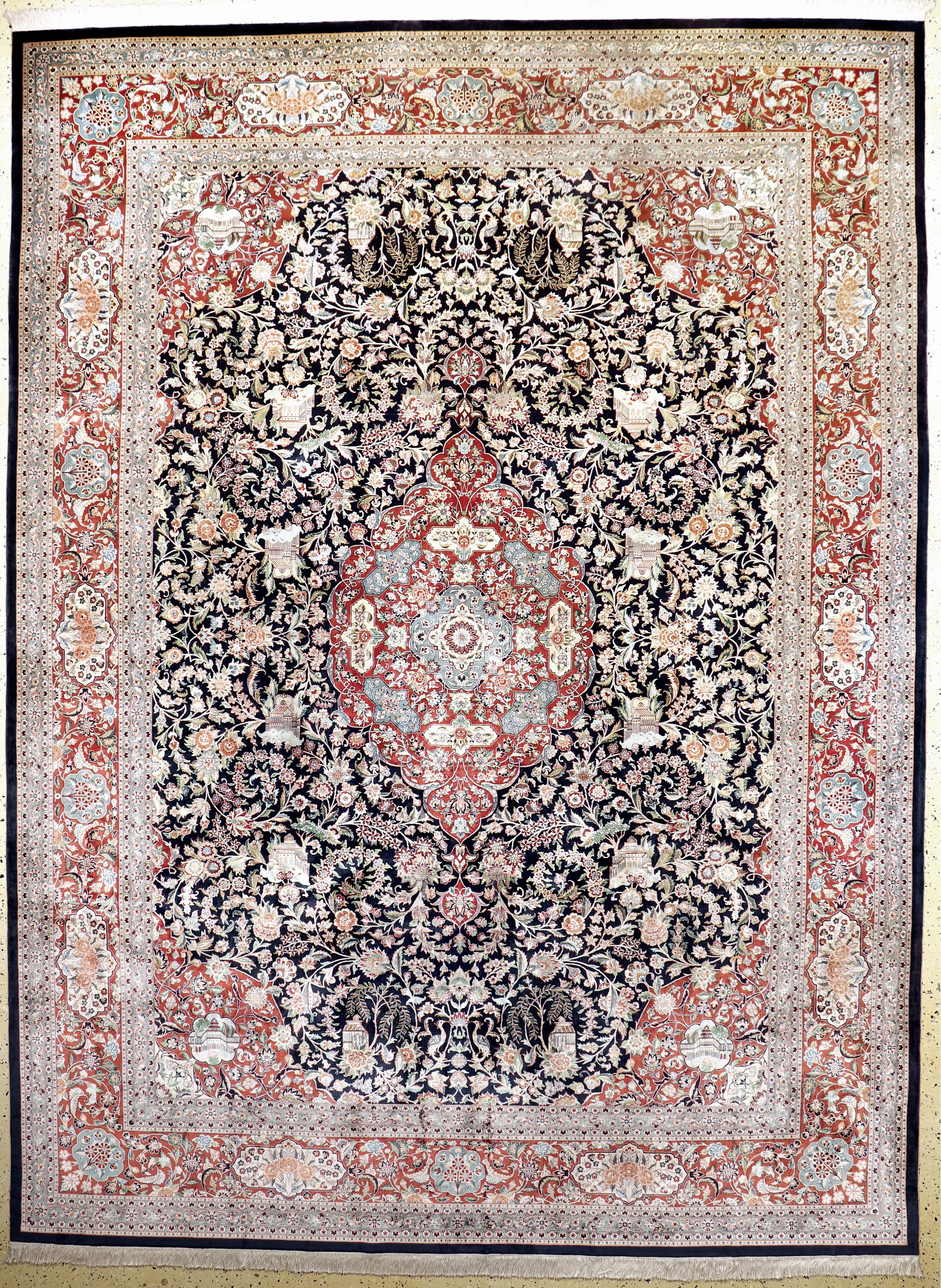 Hereke Seide fein, China, Mitte 20.Jhd, reine Naturseide, ca. 352 x 262 cm, Reinigungsbedürftig, EHZ: 1-2