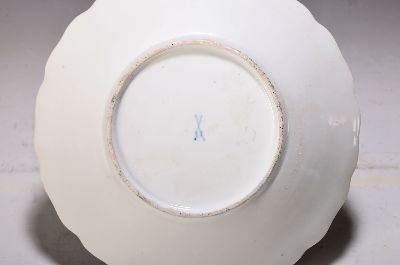 26965484a - Tiefer Teller, Meissen, 18. Jh., Porzellan, bunt bemalt im Kakiemondekor, brauner Rand, ...