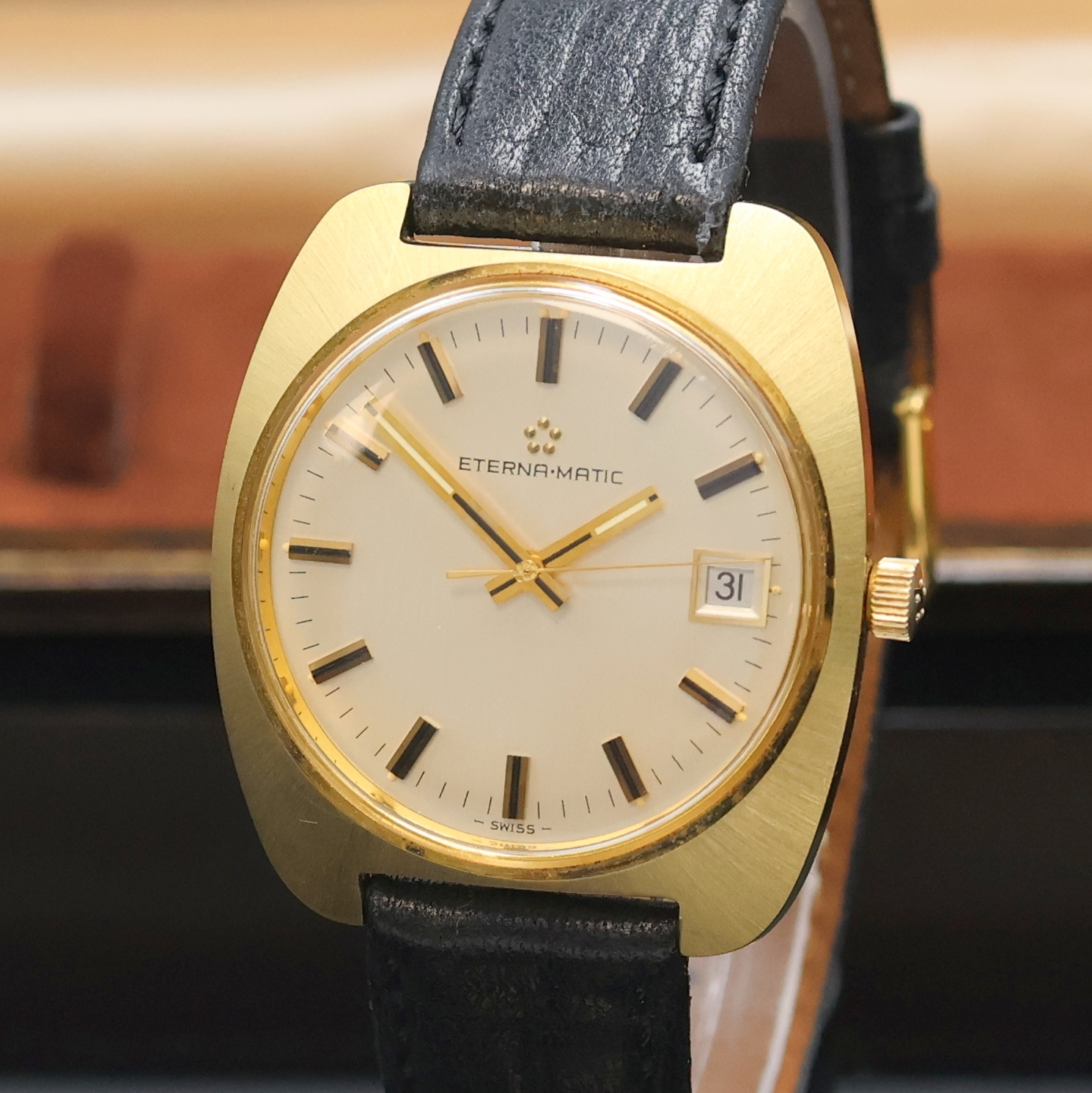 Detail a: ETERNA-MATIC Referenz 448T nahezu neuwertige vergoldete Armbanduhr im original Etui, Schweiz um 1970, Automatik, 2-tlg. Geh., Stahlboden m. ...