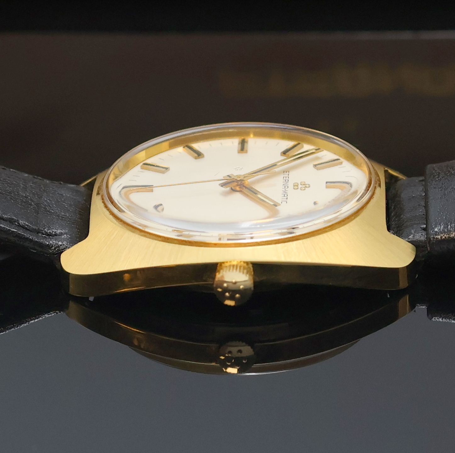 Detail c: ETERNA-MATIC Referenz 448T nahezu neuwertige vergoldete Armbanduhr im original Etui, Schweiz um 1970, Automatik, 2-tlg. Geh., Stahlboden m. ...