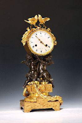 Image 26965740 - Pendule, Frankreich, um 1830/40, vergoldete verzierte Bronze mit patinierten Amoretten, ...