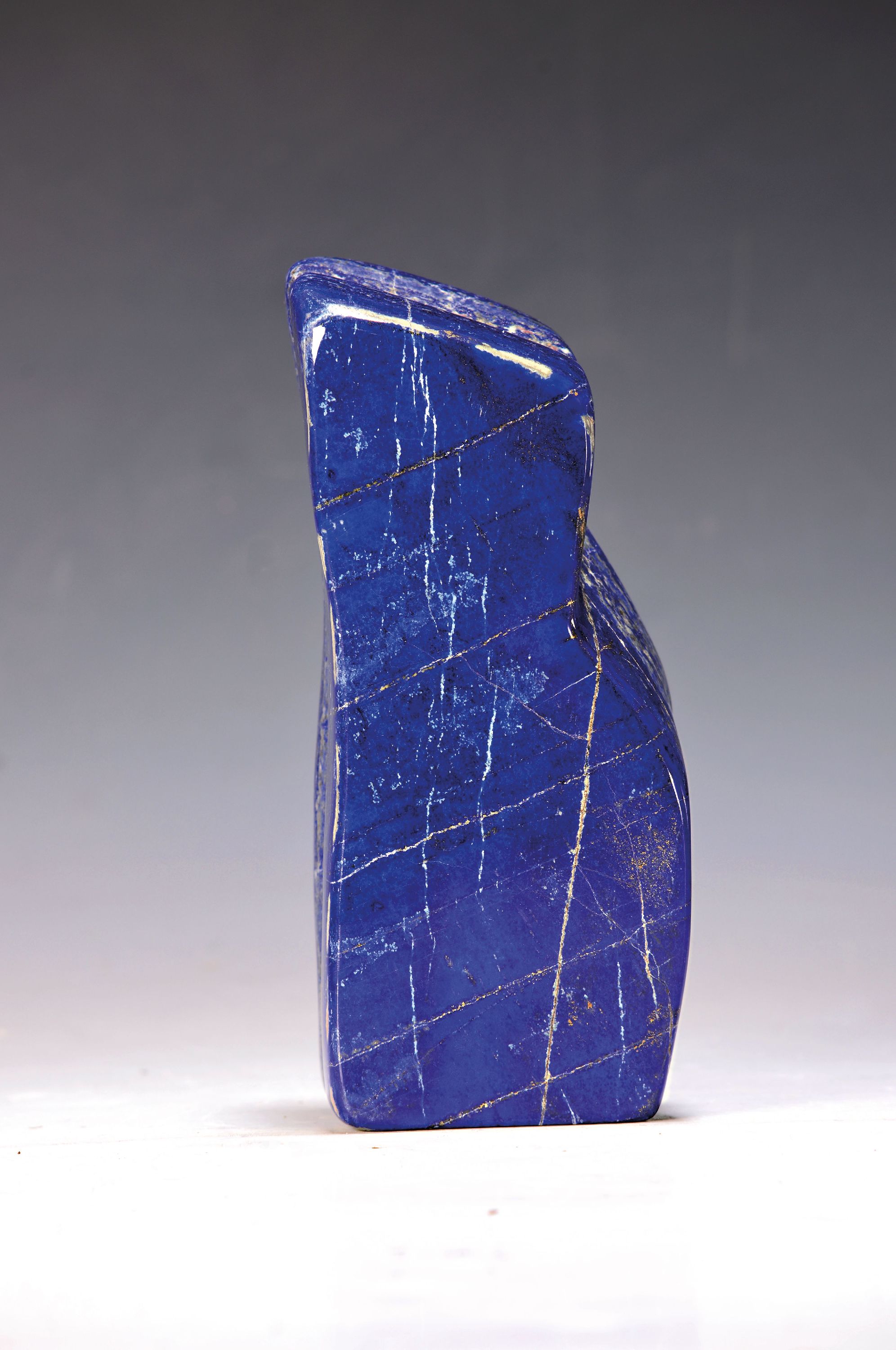 Image 26966405 - Lapislazuli in Freiform, Afghanistan, ca. 1,79kg, kräftige blaue Farbe, dichte weiße ...