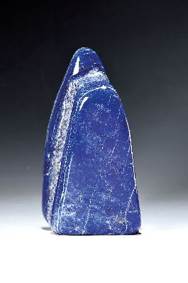 Image 26966402 - Lapislazuli in dreieckiger Form, Afghanistan, ca. 2,5 kg, geschliffen und poliert, ...