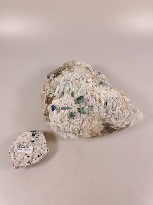 26966407b - Konvolut aus 6 Turmalinen in Quarz, Afghanistan, blaue, türkisfarbene und schwarze ...