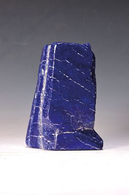 Image 26966412 - Lapislazuli in Freiform, Afghanistan, ca. 1,8 kg, aufrechte Form, kräftige ...