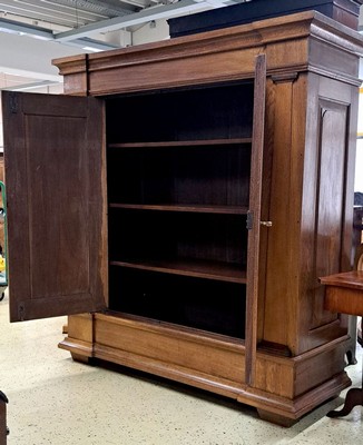 26966439c - Barockschrank, Hessen, um 1800, Eiche massiv, zweitürig auf Rahmen gearbeitet, Paar ...