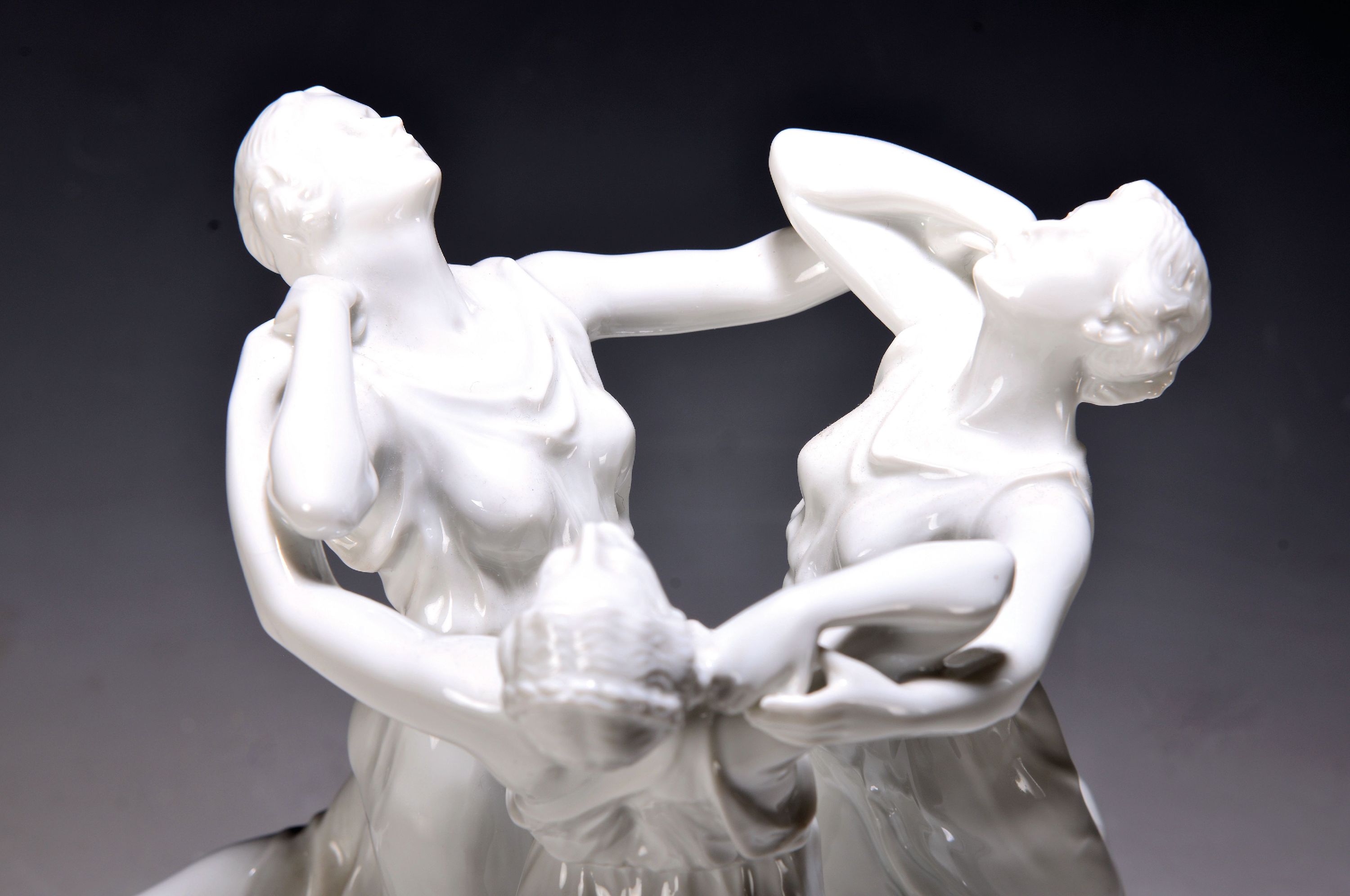 Detail a: Porzellangruppe/-Figur, Rosenthal, "Festreigen", Entwurf Karl Himmelstoss um 1913, frühe Ausformung um 1915-20, Rosenthal Selb Bavaria, ...