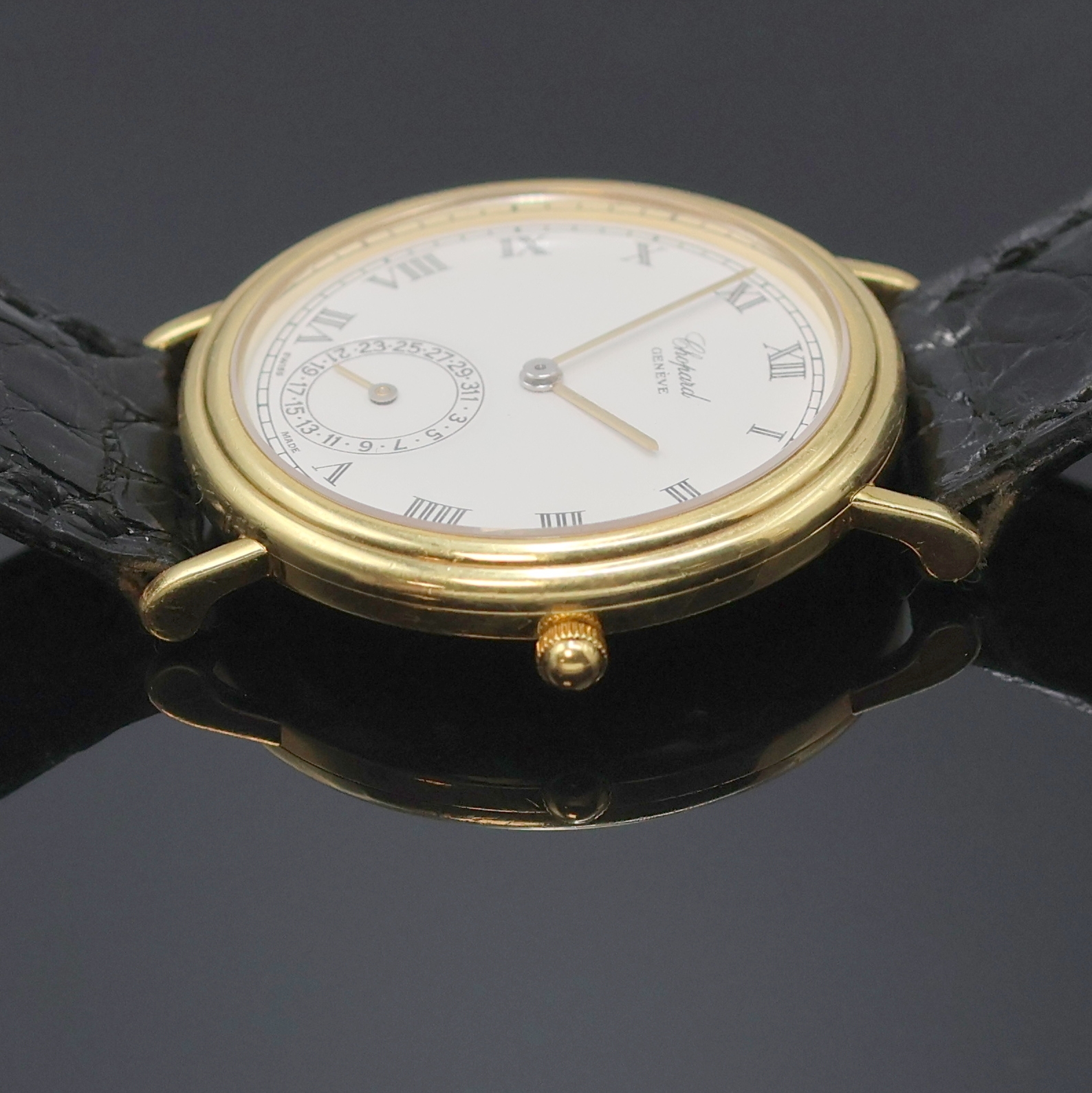 Detail c: CHOPARD Armbanduhr Linea D´Oro in GG 750/000 Referenz 1118, Schweiz um 1998, quarz, orig. Lederband m. verg. Dornschl., Boden gegen Lünette 8-fach ...