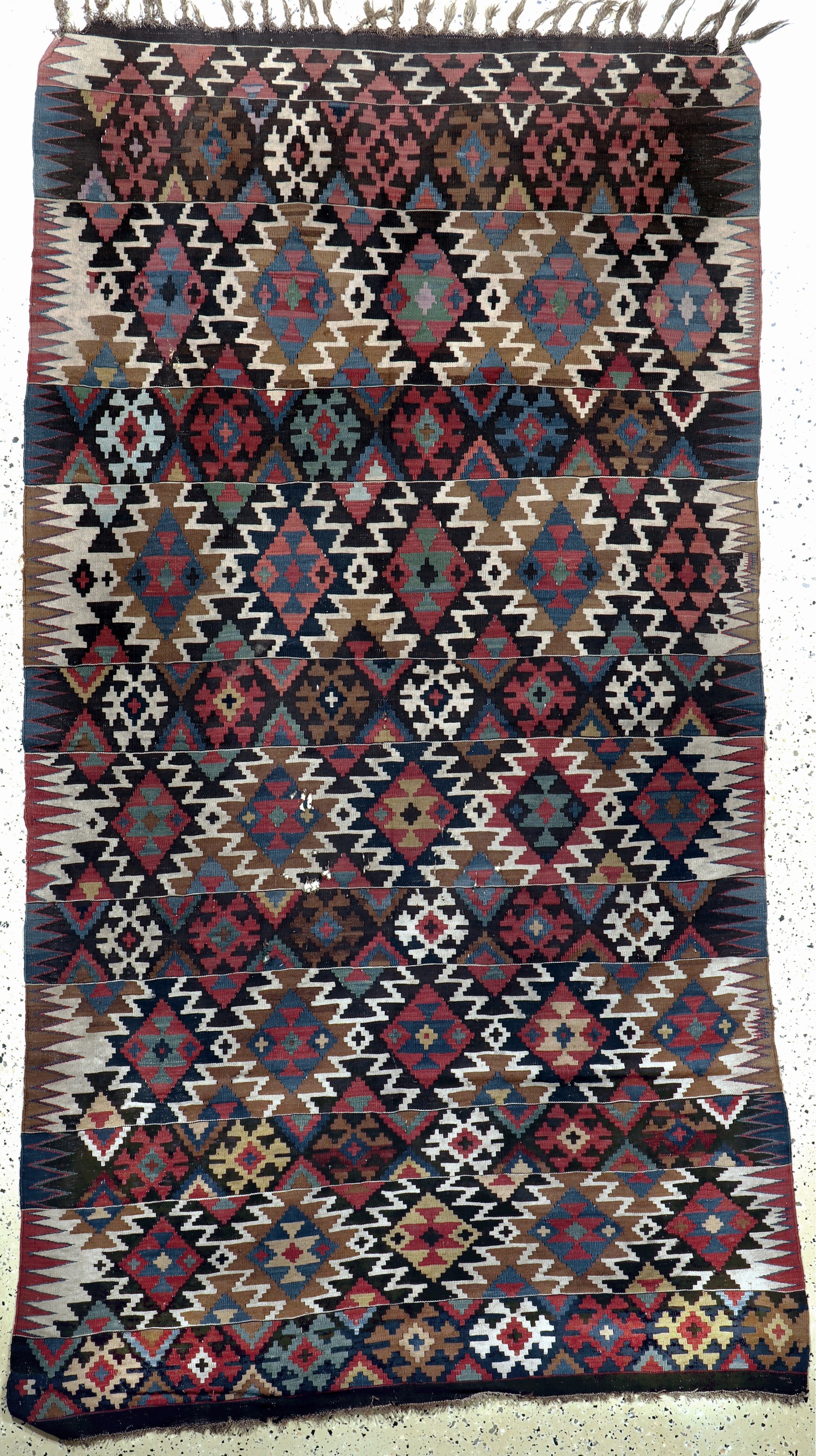 Schirwan Kelim antik, Kaukasus, 19.Jhd, Wolle auf Wolle, ca. 258 x 145 cm, EHZ: 4 (Löcher)