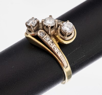 Image 26966608 - 14 kt Gold Diamant-Ring, GG 585/000, 3 Brillanten zus. ca. 0.65 ct Weiß/si, 4 ...