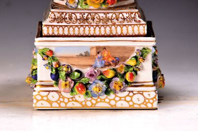 26966685a - Brule-de-Parfum, Carl Thieme Potschappel, um 1900, Porzellan, reich appliziert mit ...