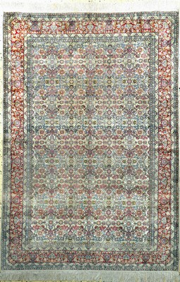 Image Hereke Seide fein, China, Ende 20.Jhd, reine Naturseide, ca. 185 x 125 cm, ...