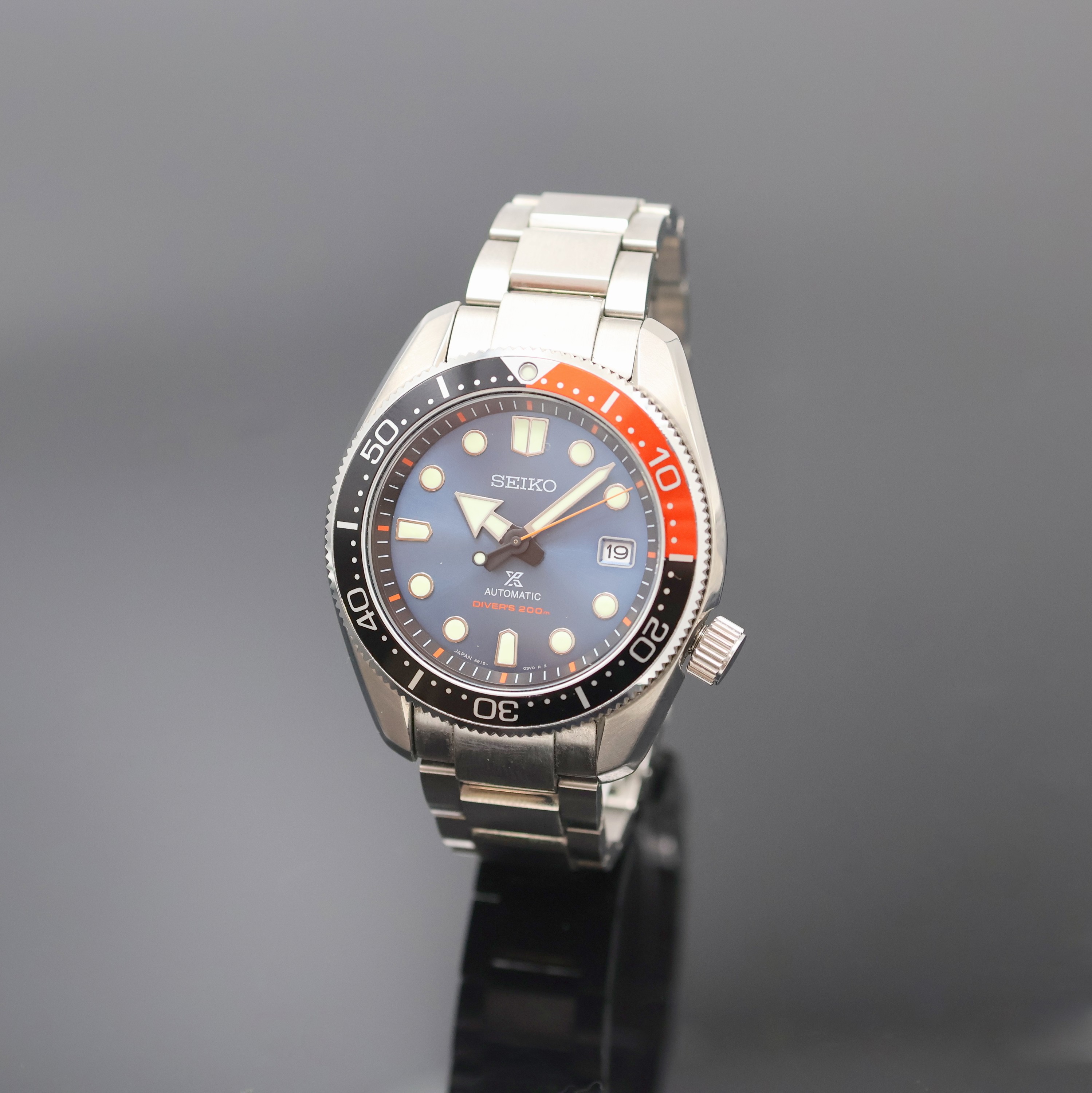 SEIKO Prospex Divers Herrenarmbanduhr Referenz 6R15.04J0, Japan um 2010, Automatik, Edelstahlgeh. inkl. orig. Gliederband m. Faltschl., Boden u. ...